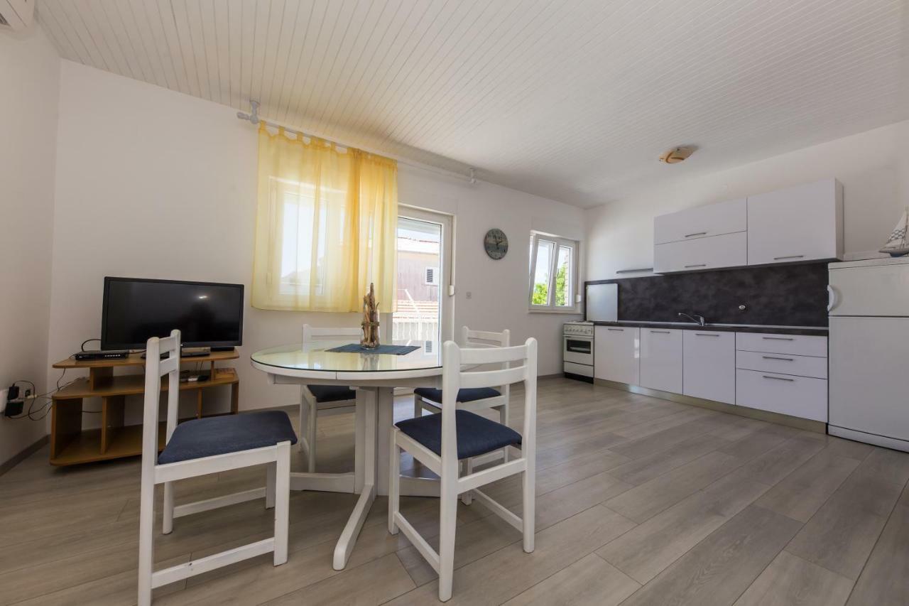 פרימוסטן Apartments Sunset Dolac מראה חיצוני תמונה